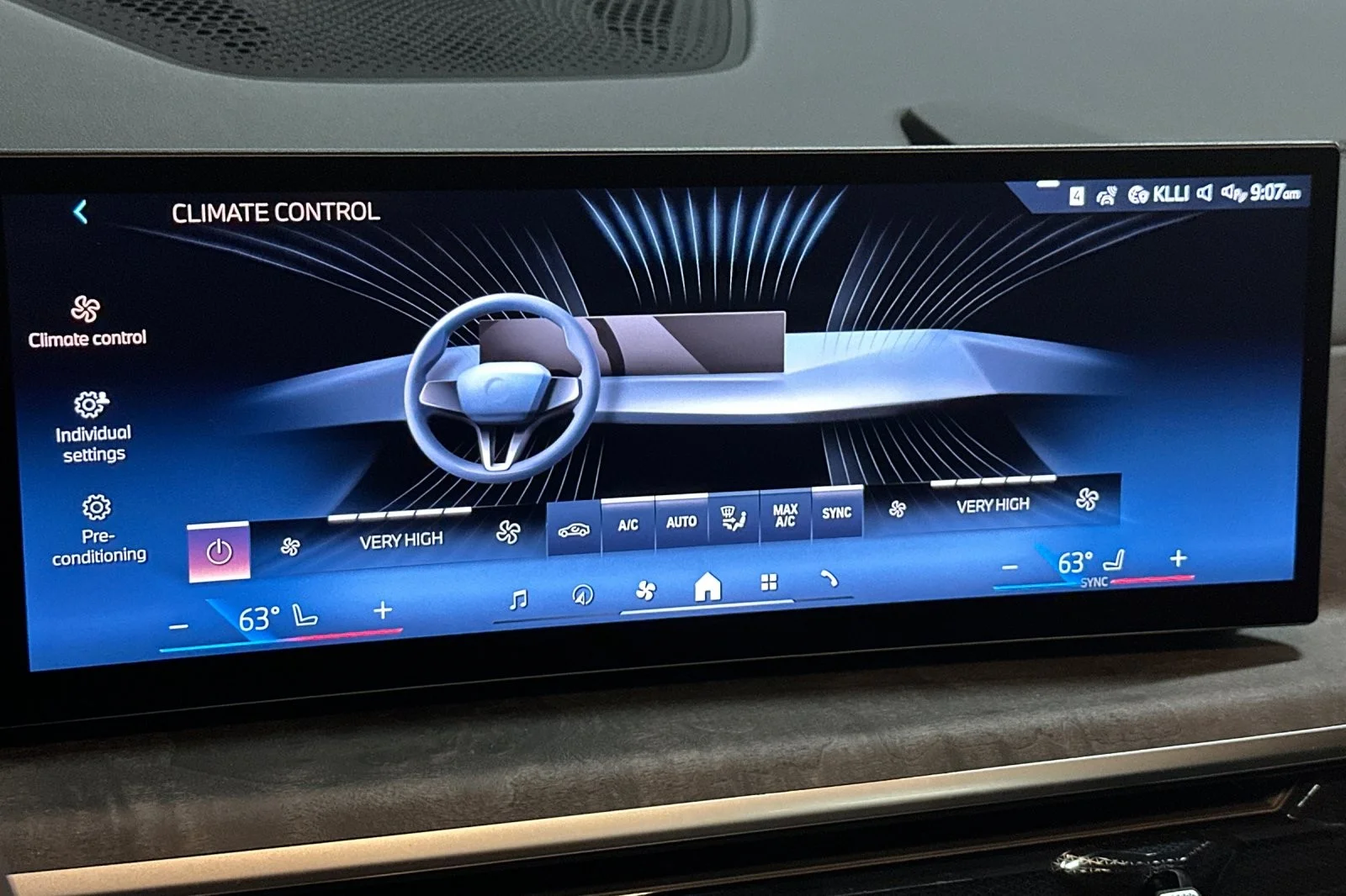 New 2026 Skyscraper Grey Metallic BMW xDrive50e image 20