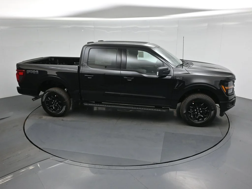 New 2026 Agate Black Metallic Ford XLT image 51