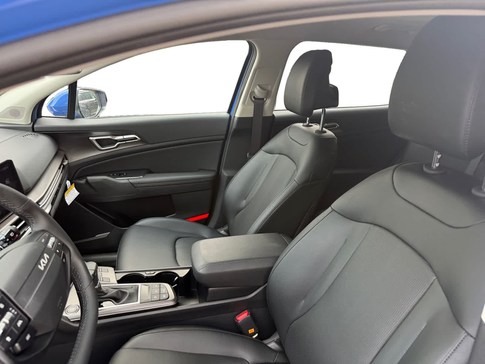 2026 Kia Sportage EX - Photo 11