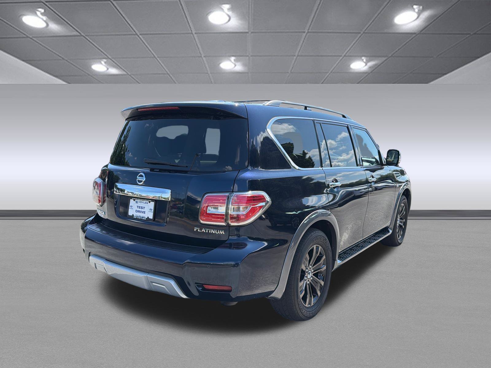 Used 2017 Hermosa Blue Nissan Platinum image 5