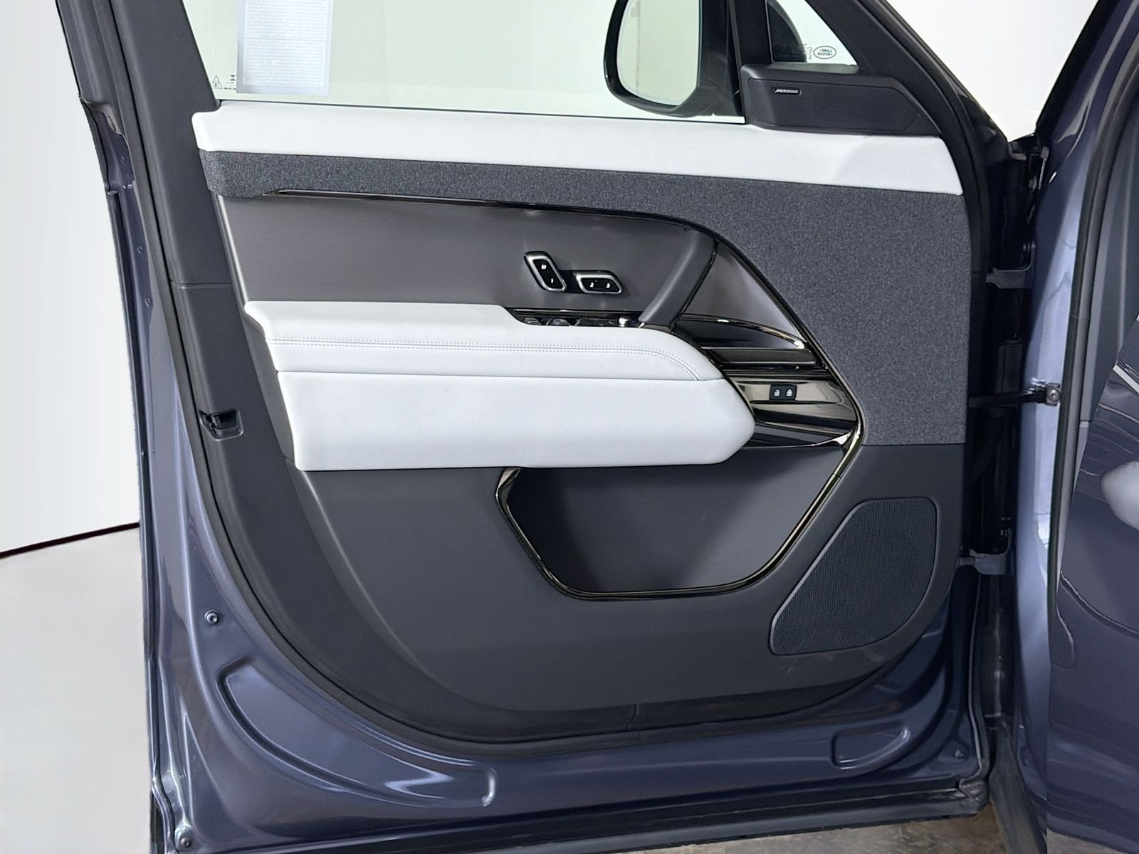 2026 Land Rover Range Rover Sport SE - Photo 21