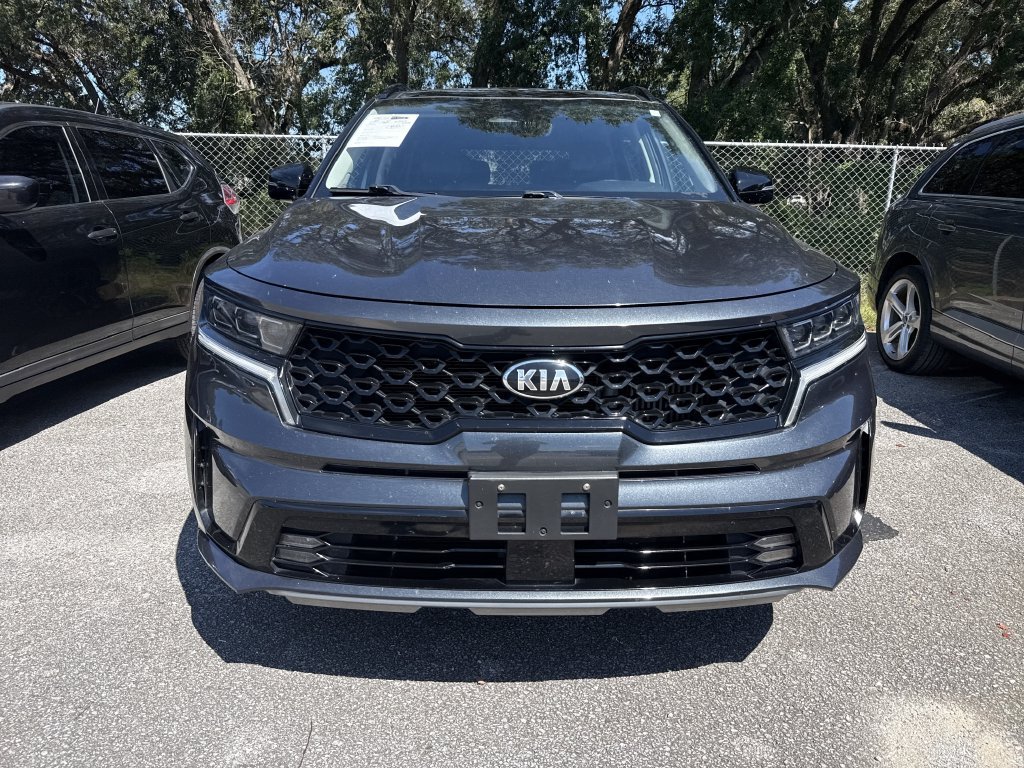 Used 2021 Gravity Gray Kia SX image 2