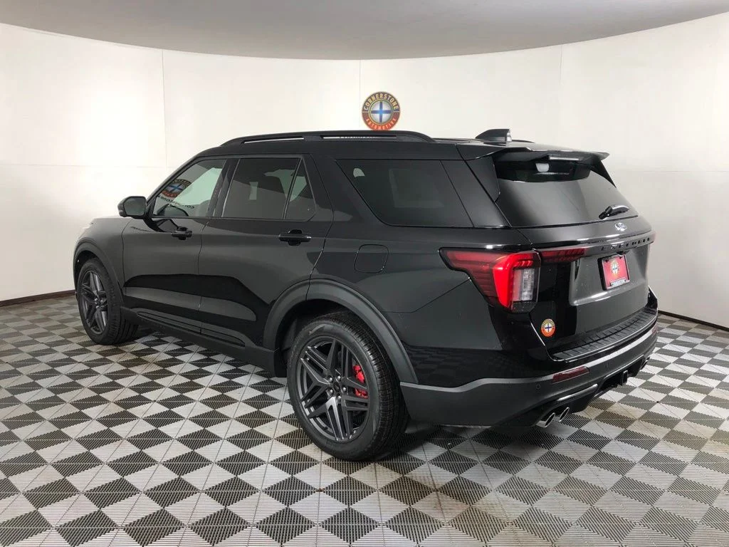 New 2026 Agate Black Metallic Ford ST image 18