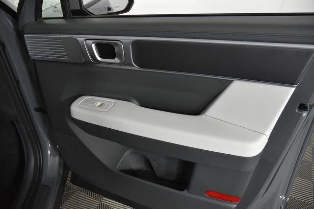 New 2027 Gray Hyundai SE AWD image 81