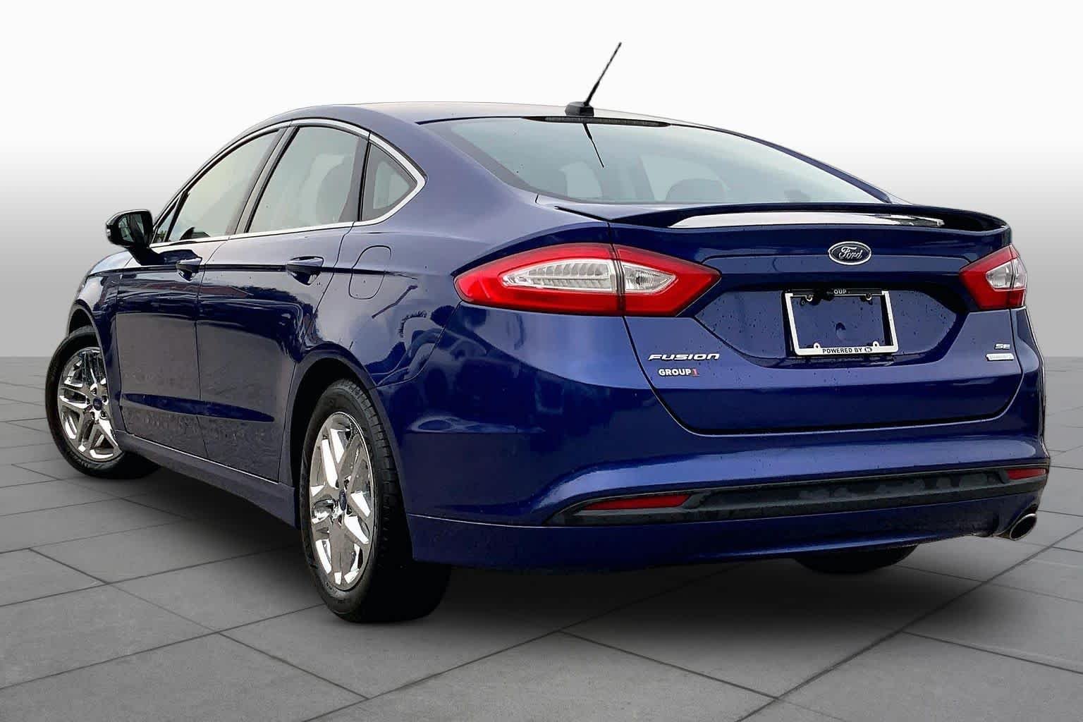 Used 2013 Deep Impact Blue Ford SE image 12