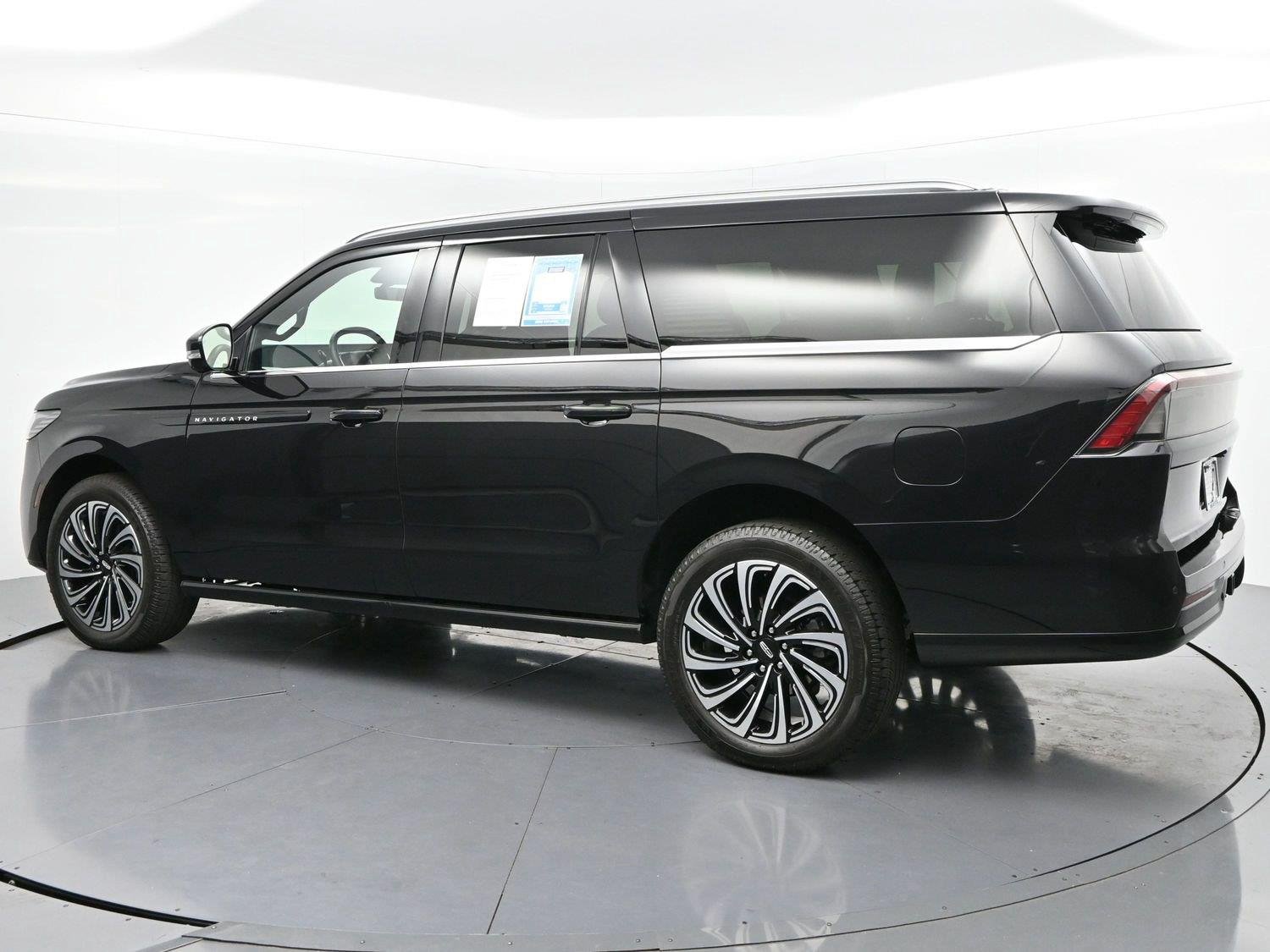 Used 2025 Black Lincoln Black Label image 5