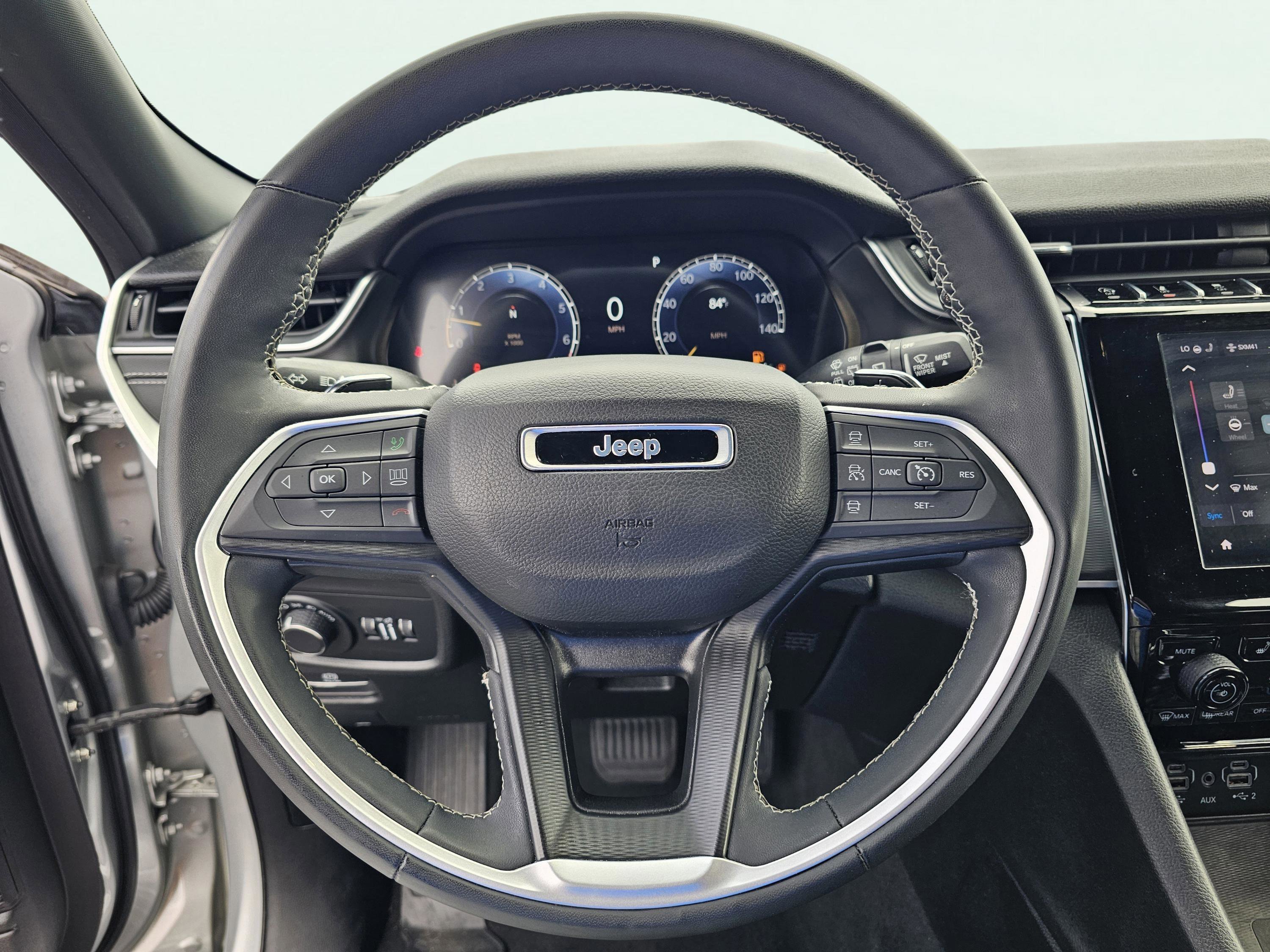 Used 2023 Silver Zynith Jeep Altitude image 20