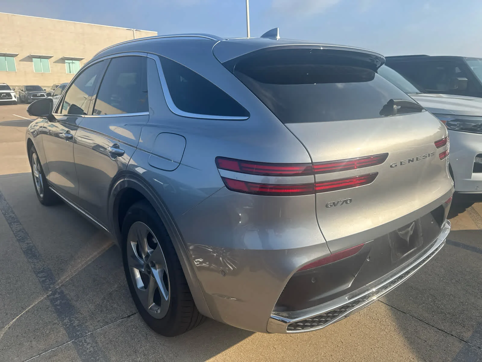 Used 2026 Savile Silver Genesis 2.5T Advanced image 4