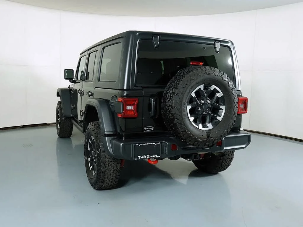 Certified Used 2025 Black Clearcoat Jeep Rubicon image 8