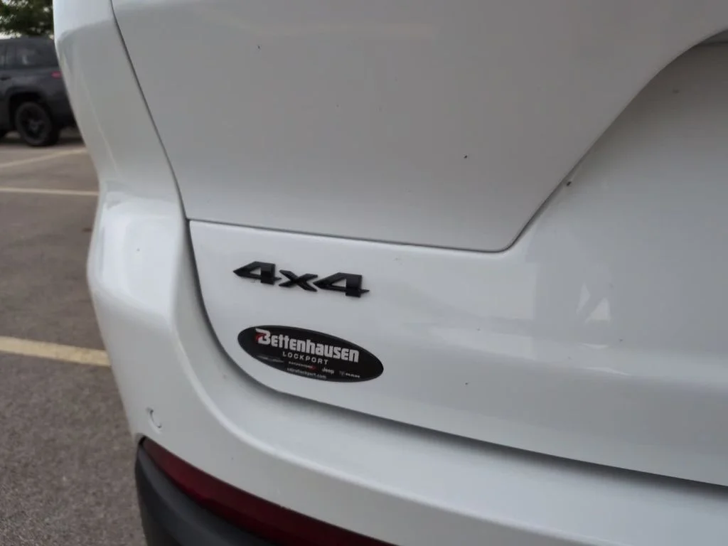 New 2026 White Jeep Limited image 6