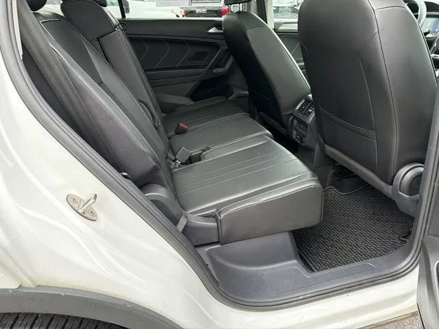 Used 2022 White Volkswagen 2.0T SE image 15