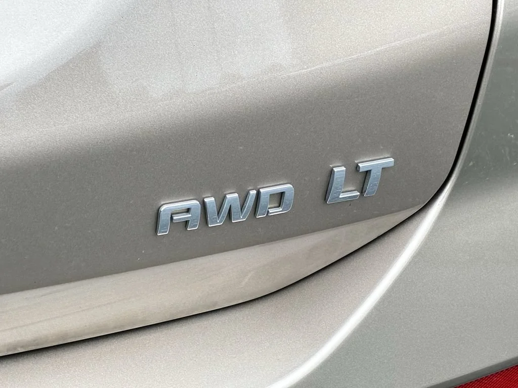Used 2019 SANDY RIDGE METALLIC Chevrolet LT image 10