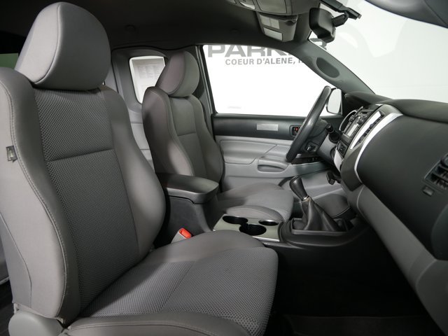 Used 2013 Silver Streak Metallic Toyota Extended Cab TRD Off-Road w/ Extra Value Pkg image 15