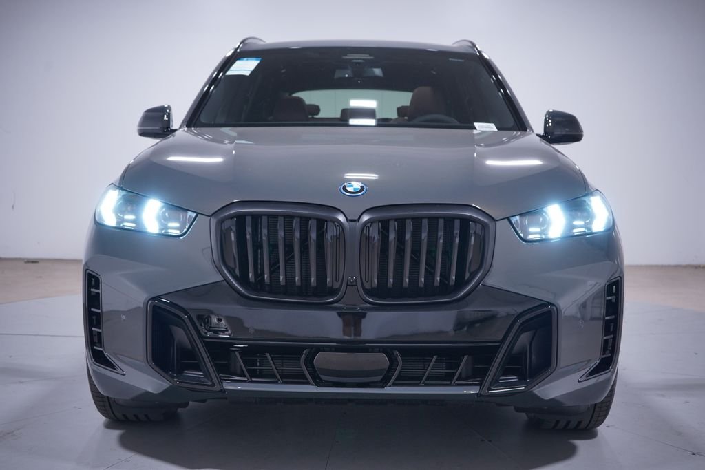 New 2026 Gray Metallic BMW xDrive50e image 4