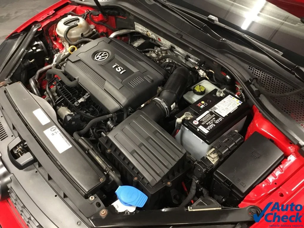Used 2015 Red Volkswagen 2.0T SE image 43