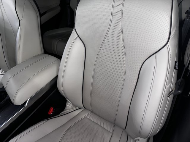 Used 2025 Platinum White Pearl Acura SH-AWD ADVANCE image 11