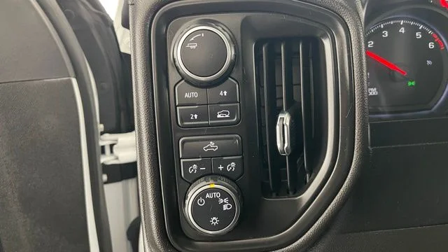 2023 Chevrolet Silverado 1500 Custom - Photo 36