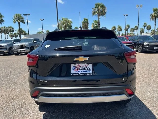 Used 2025 Mosaic Black Metallic Chevrolet LT image 6