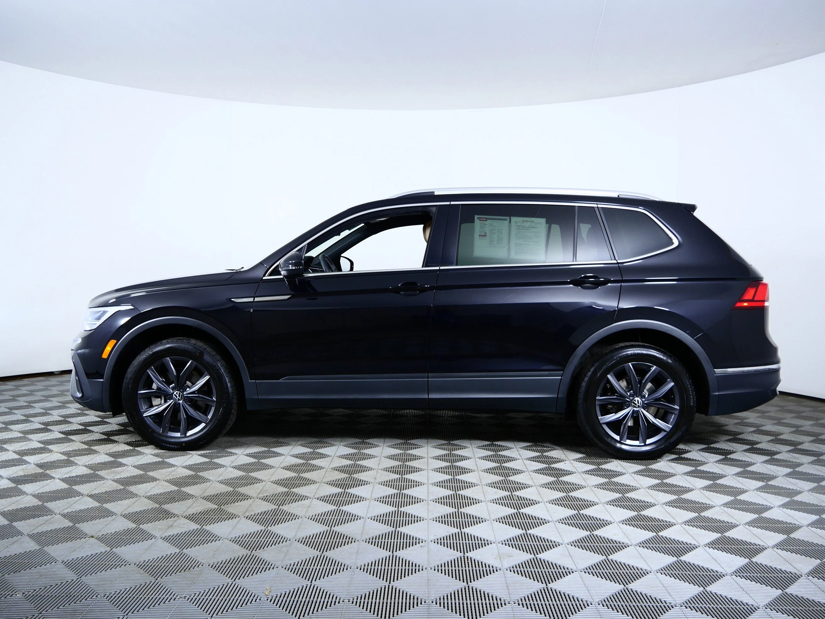 Certified Used 2023 Black Volkswagen SE image 4