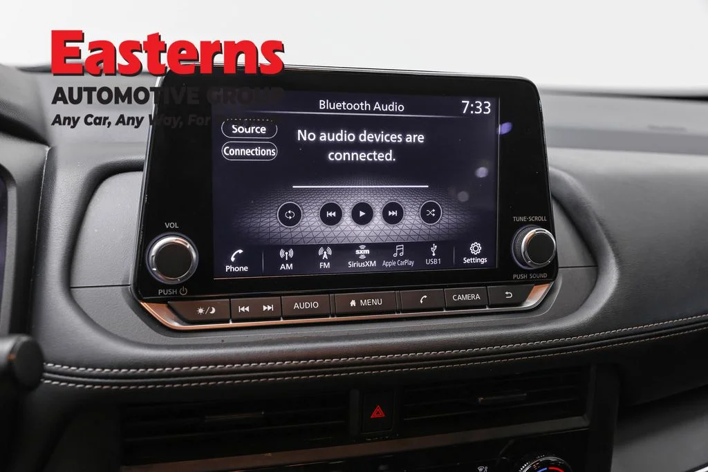Used 2024 Gray Nissan S image 19