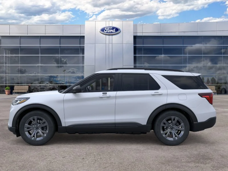 New 2026 Space White Metallic Ford Active image 3