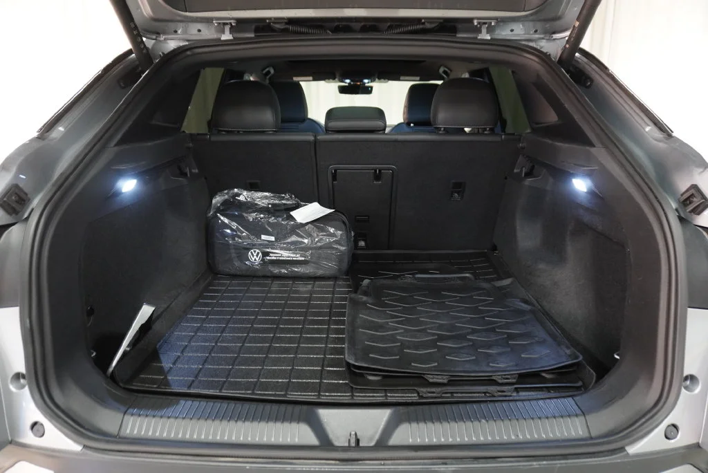 Certified Used 2023 Silver Mist Metallic Volkswagen Pro S image 14
