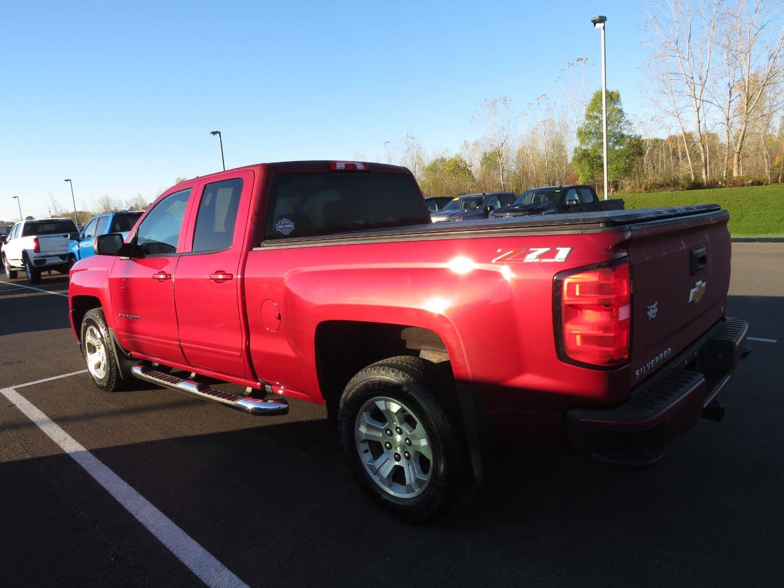 Used 2018 Cajun Red Tintcoat Chevrolet LT image 8