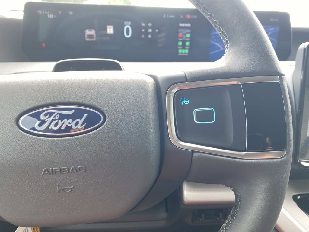 New 2026 Star White Metallic Tri-Coat Ford MAX Active image 20