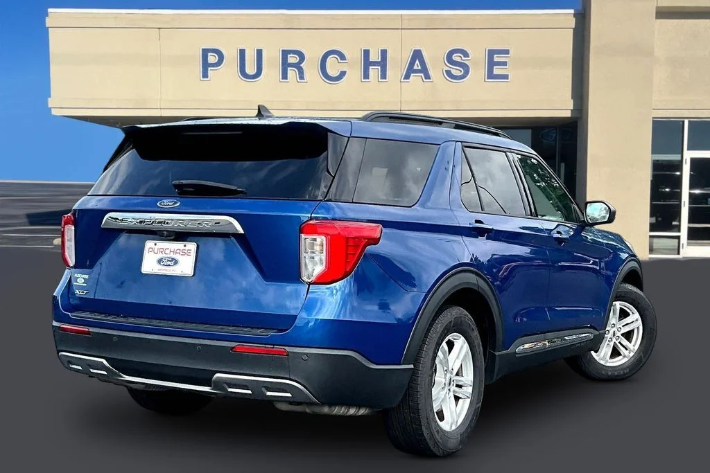 Used 2022 Blue Metallic Ford XLT image 6