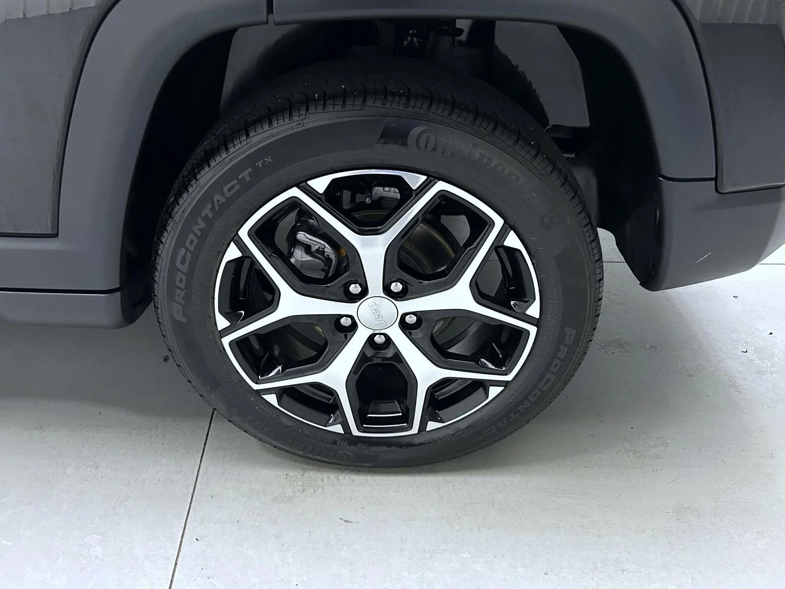 Used 2024 Black Jeep Limited image 22
