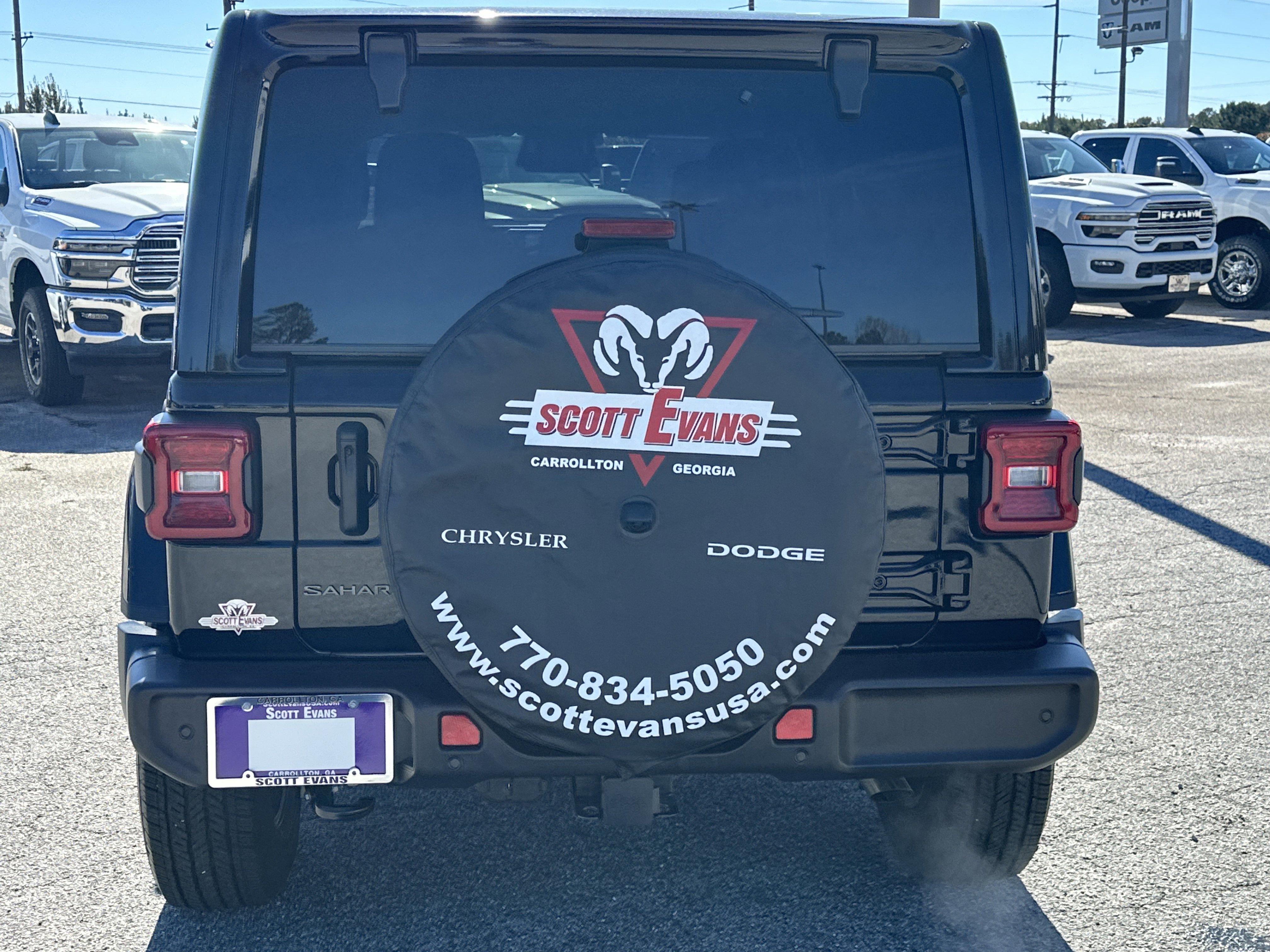 New 2026 Black Clear-Coat Exterior Paint Jeep Sahara image 7