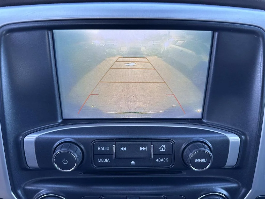 Used 2018 Red GMC SLT image 32
