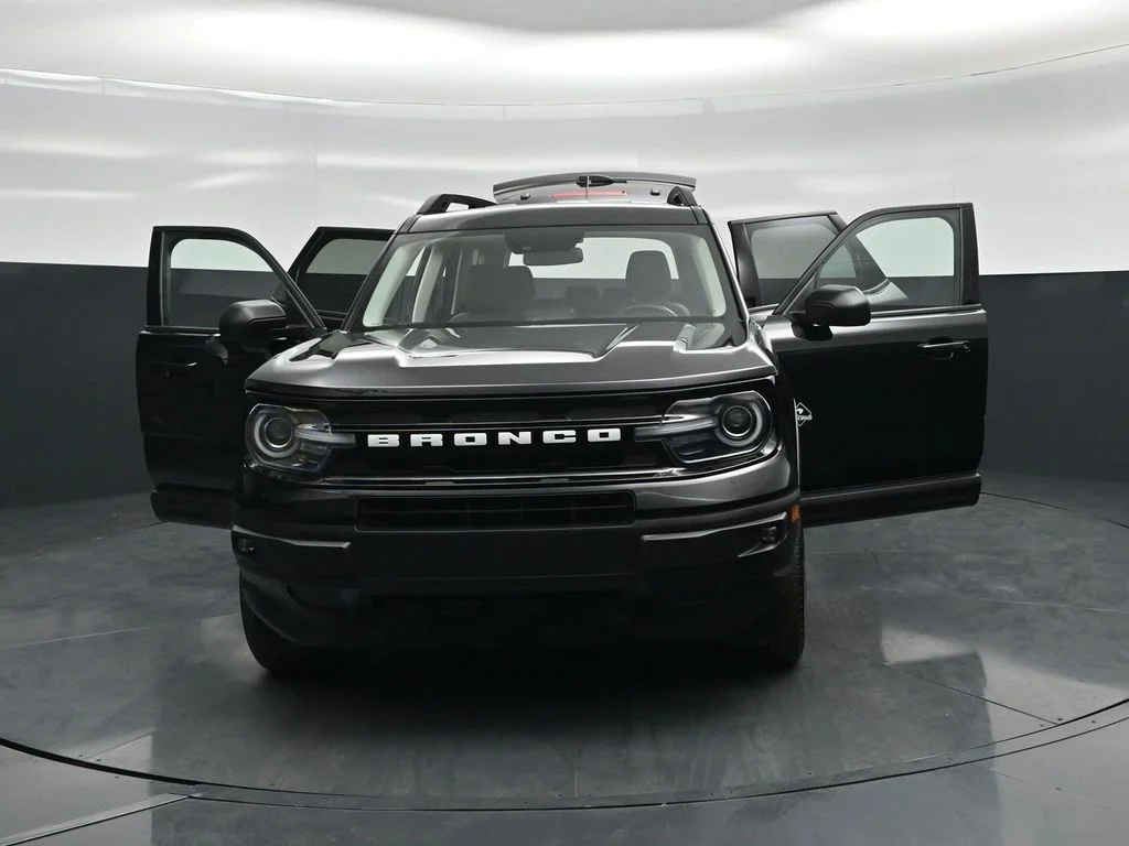 Used 2023 Black Ford Outer Banks image 28