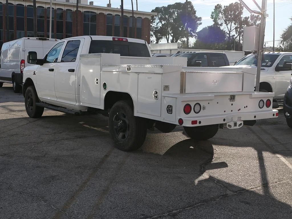 2026 RAM 3500 Tradesman - Photo 6