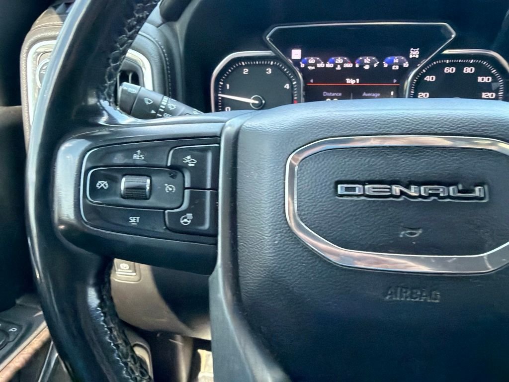 Used 2023 White GMC Denali image 35