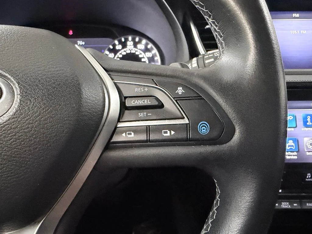 Used 2023 Gray INFINITI LUXE image 24