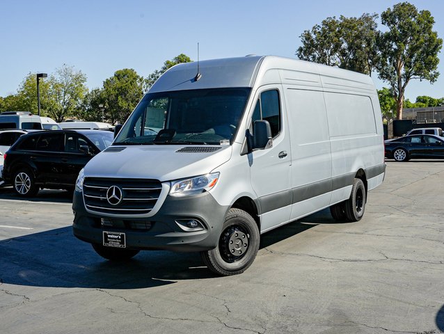 2026 Mercedes-Benz Sprinter Cargo Van 4500 High Roof I4 Diesel HO 170 Extended RWD