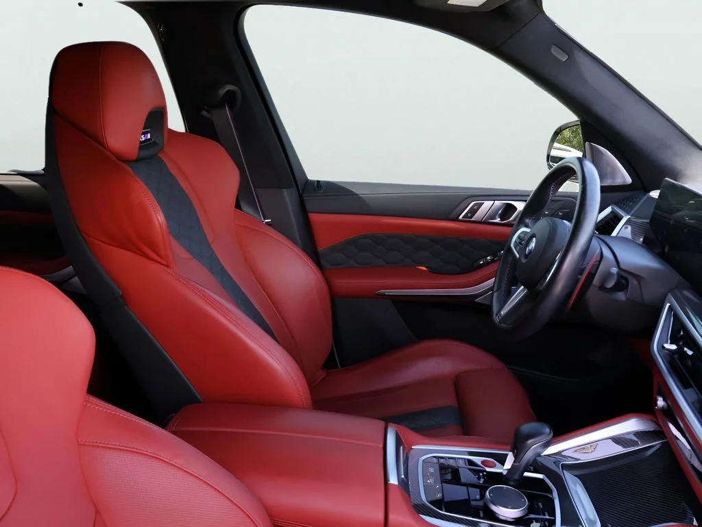 Used 2024 Alpine White BMW Competition image 9
