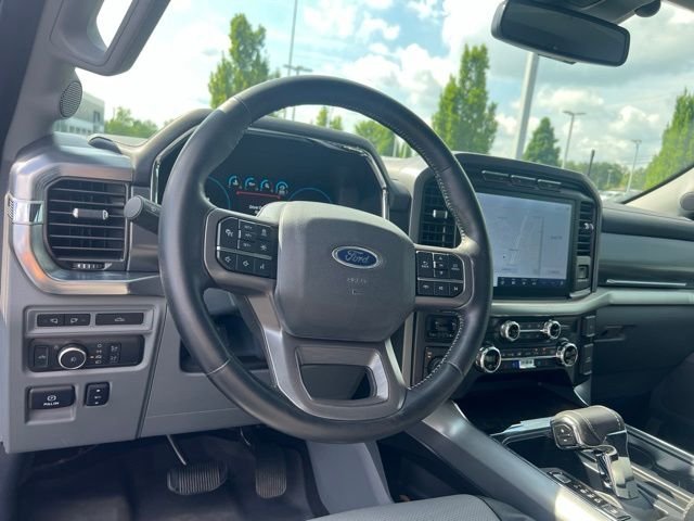 Used 2021 Antimatter Blue Metallic Ford Lariat image 18