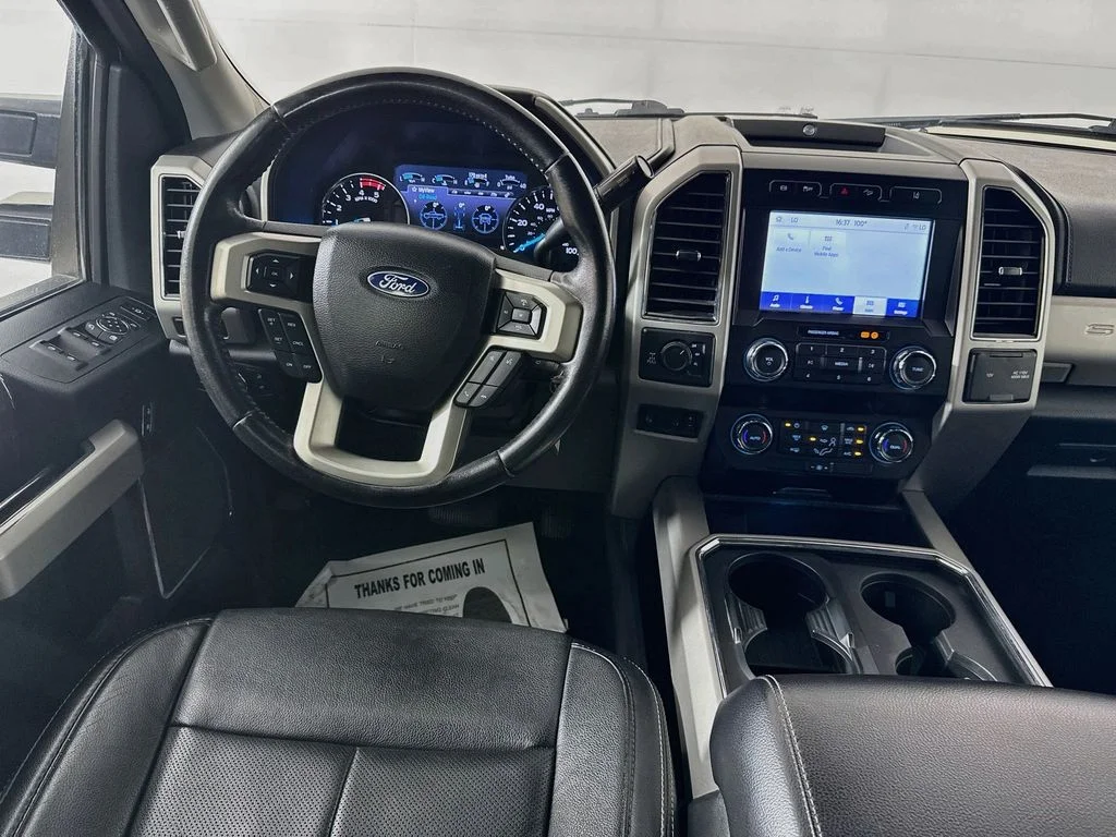 Used 2020 Silver Ford Lariat image 27