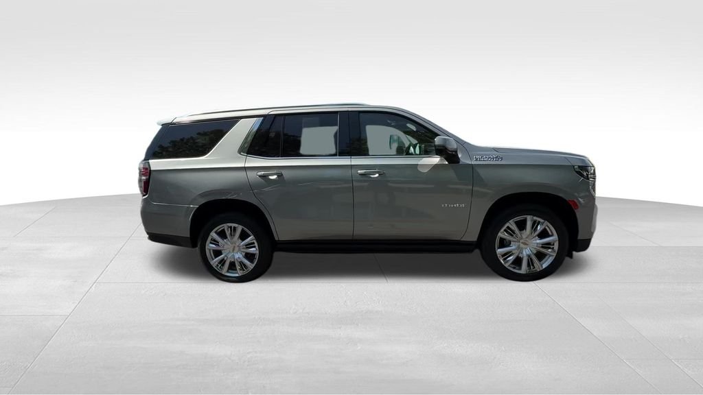Used 2024 Gray Chevrolet High Country image 5