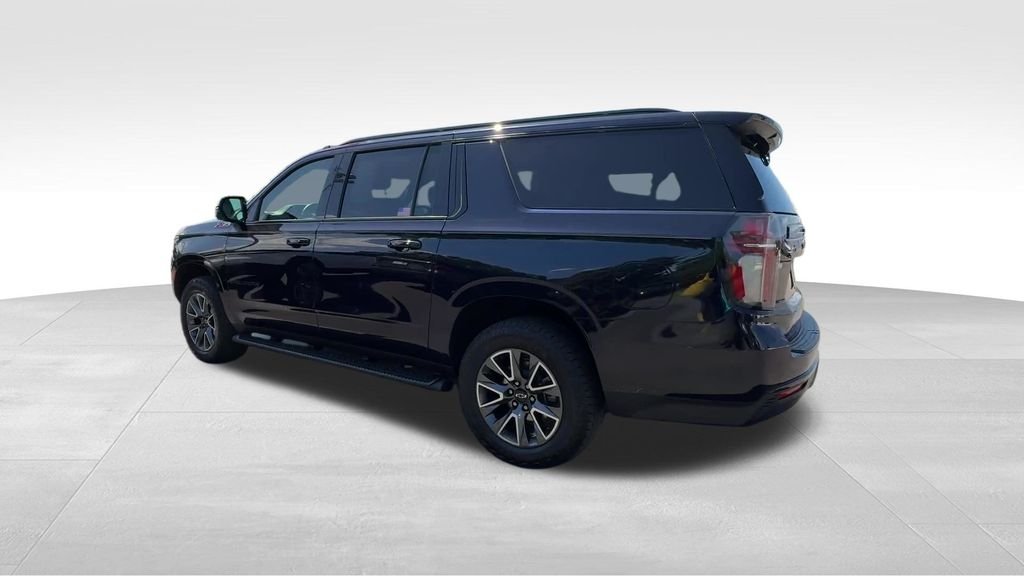 Used 2024 Blue Chevrolet Z71 image 3