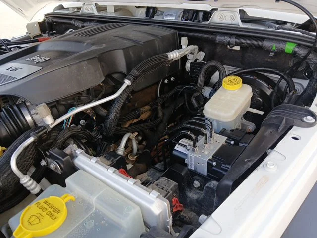 Used 2018 White Jeep Unlimited Sahara image 62