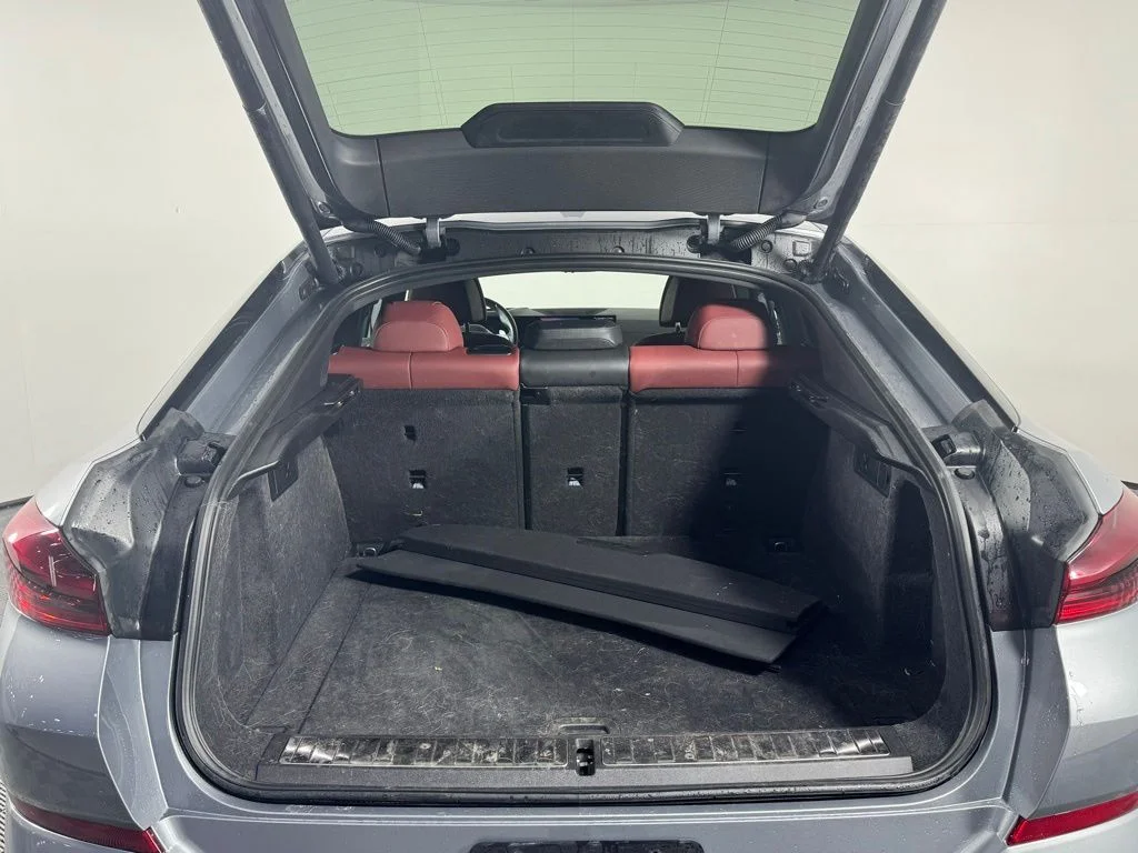 Certified Used 2024 Gray BMW xDrive40i image 24