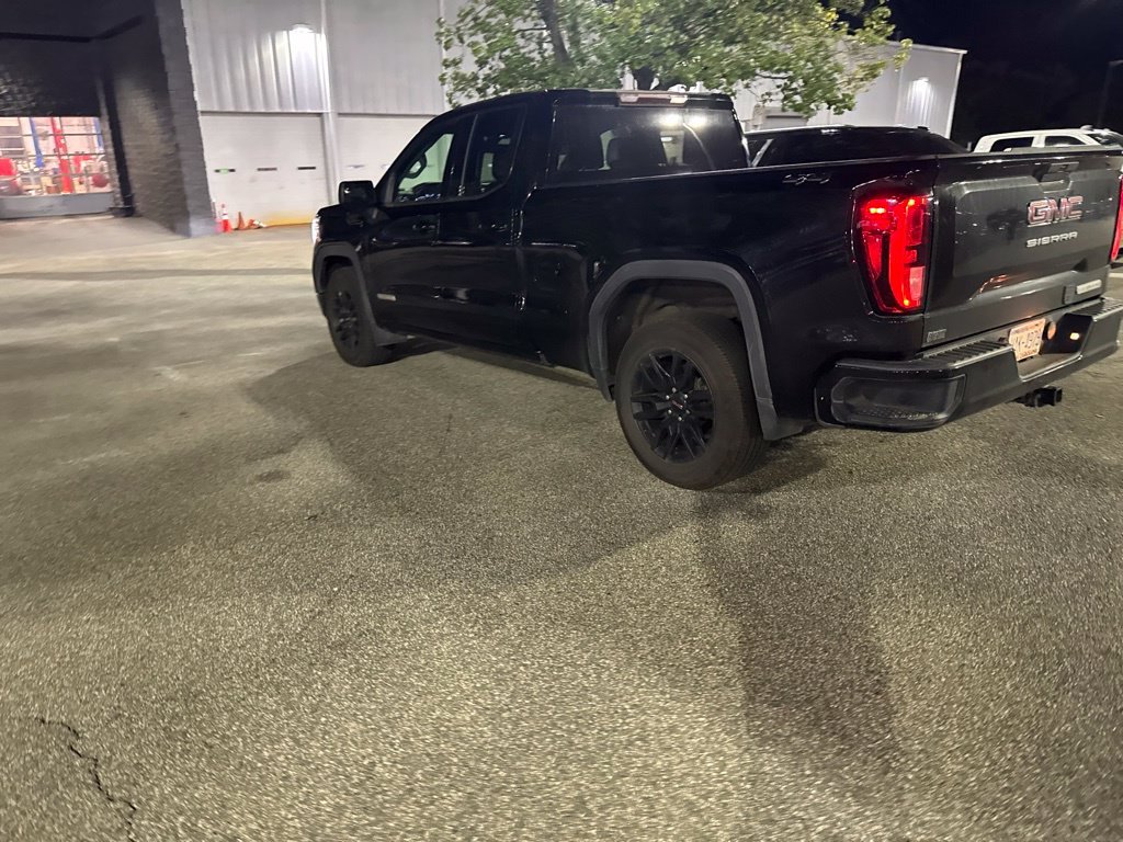 Used 2020 Black GMC Elevation image 14