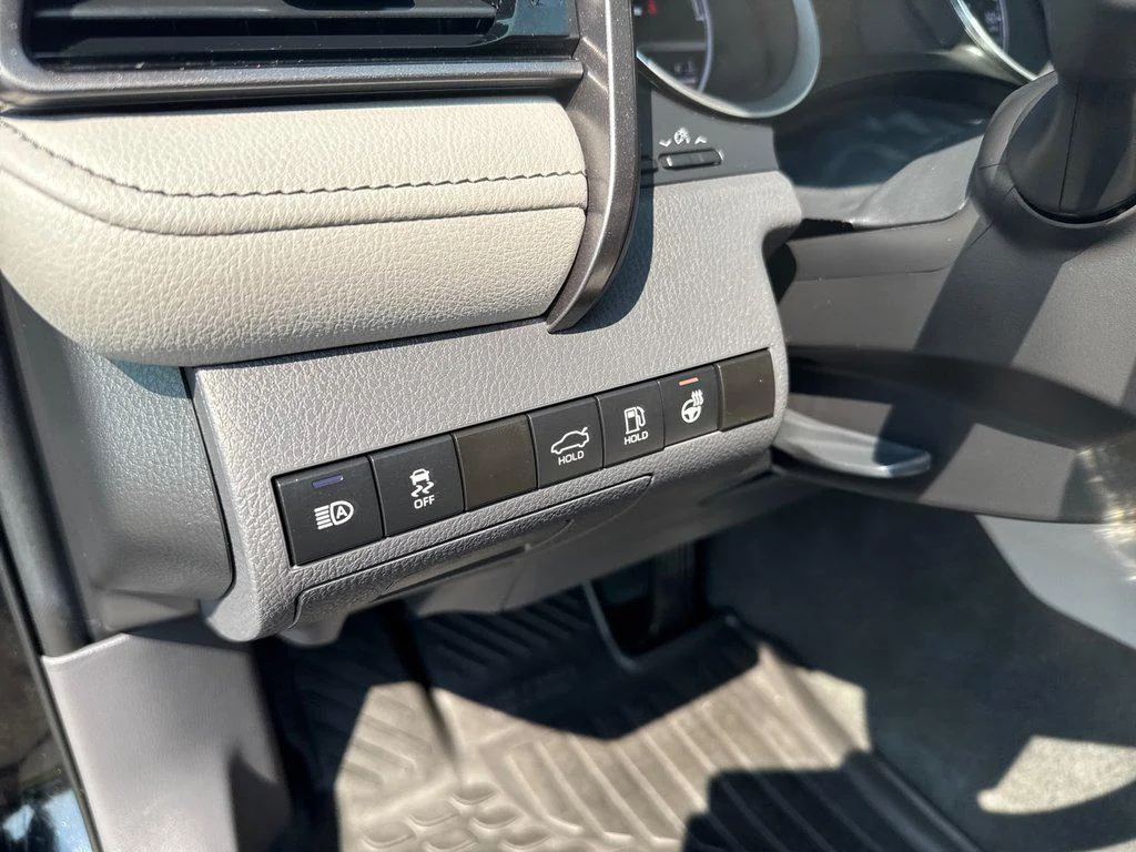 Used 2022 Blueprint Toyota Hybrid XLE CVT (Natl) image 13