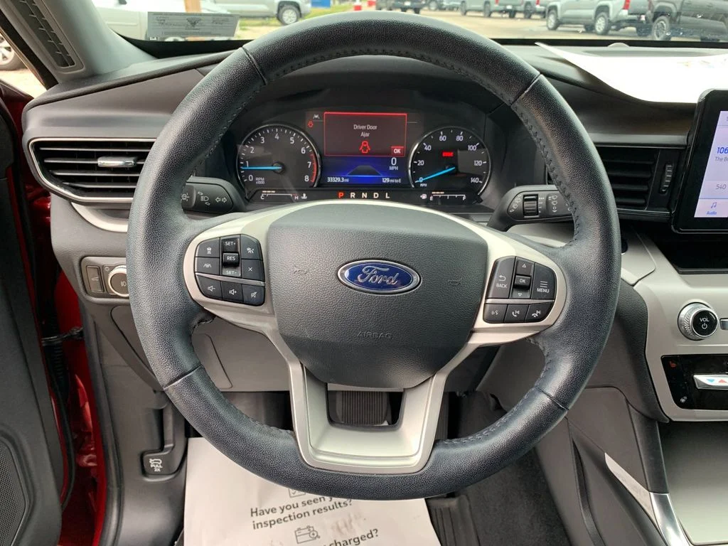 Used 2023 Red Ford XLT image 28