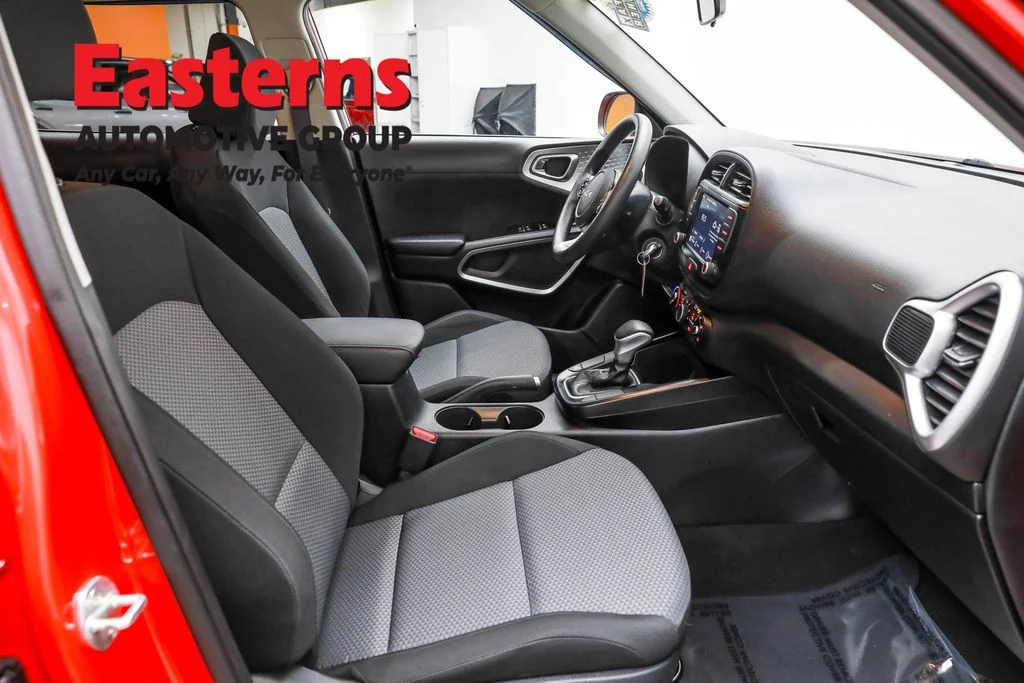 Used 2022 Red Kia LX image 23