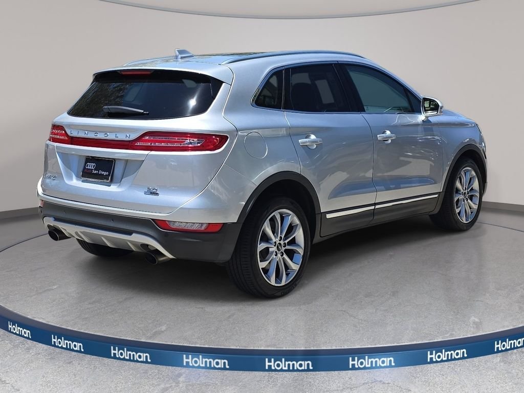 Used 2016 Silver Lincoln Select image 6