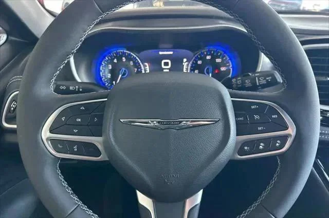2026 Chrysler Pacifica Select - Photo 24